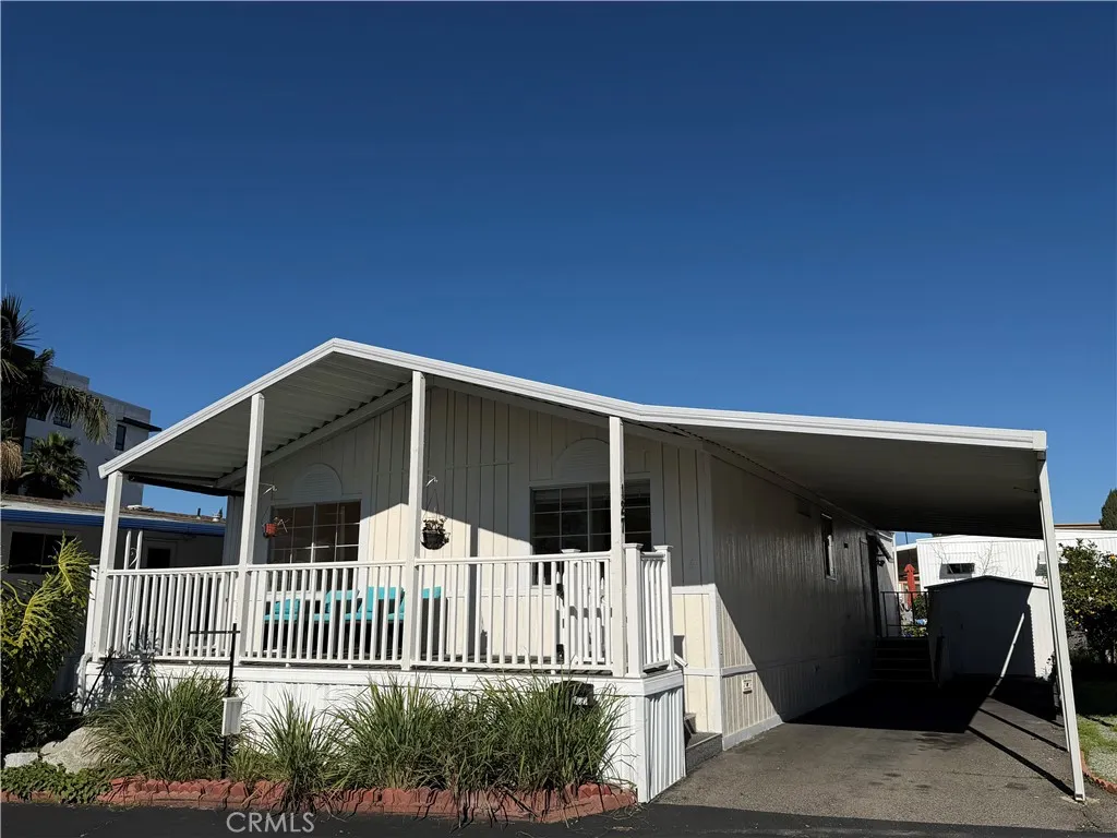 8111 Stanford Unit 127