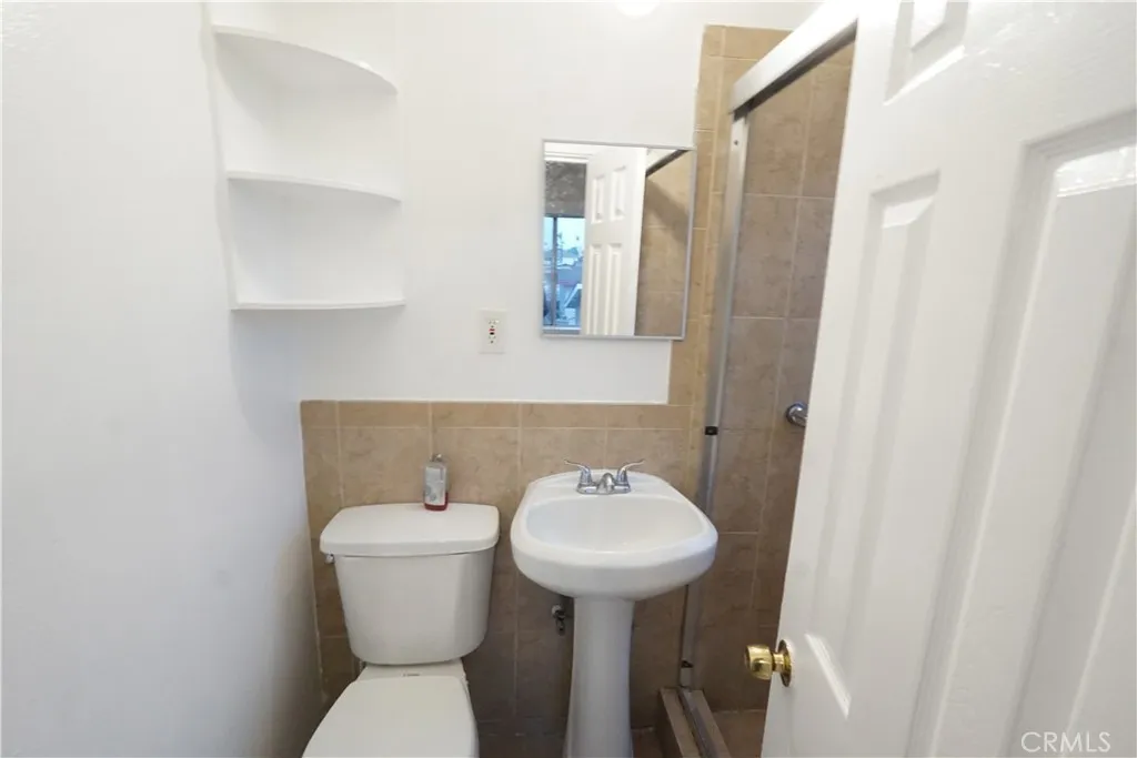 439 W Florence Unit 441 1/2, Los Angeles, CA 90003 - Photo 5 of 20, Los Angeles, CA