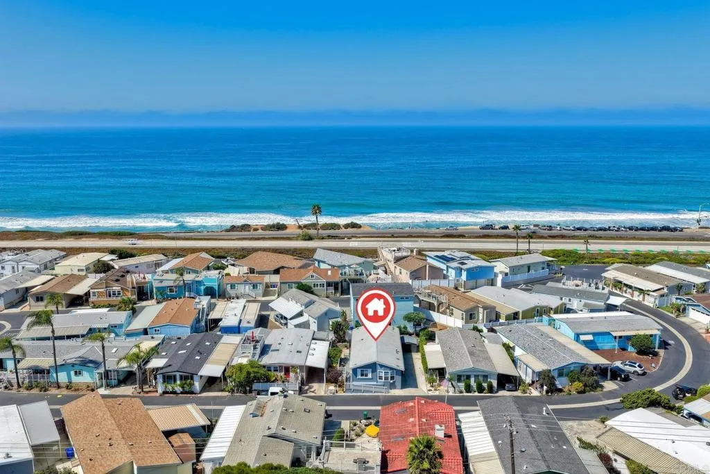 https://cdn.realtyfeed.com/cdn/127/306609196/07ba7edfc60f7e9f31c95e4f9098e171.webp