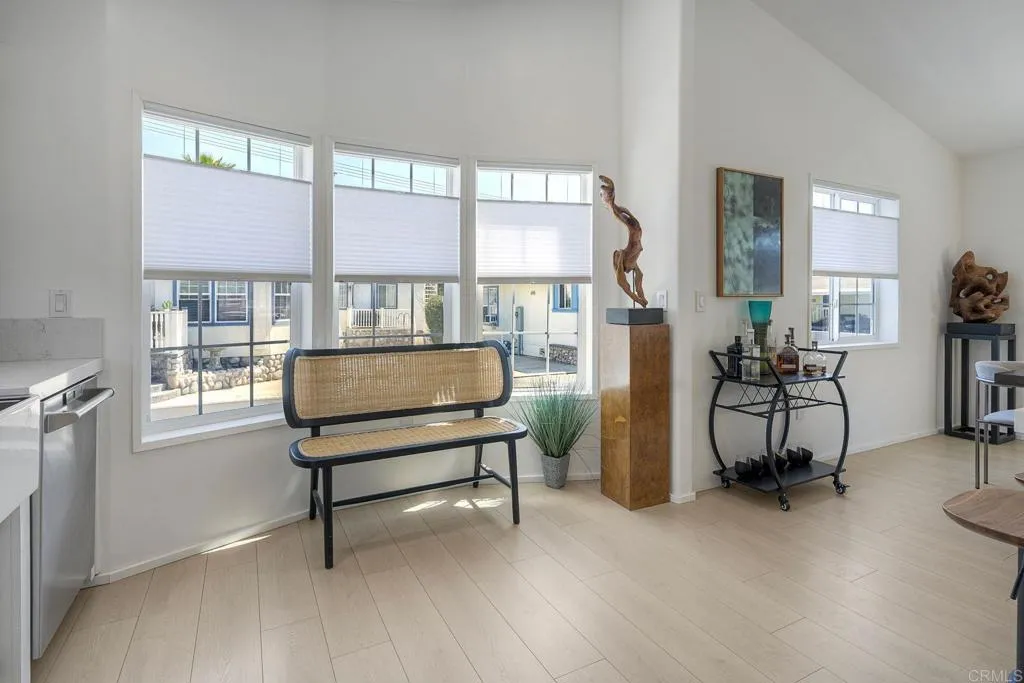 https://cdn.realtyfeed.com/cdn/127/306609196/79cd037e902aec18ed016bedc9a63c5b.webp