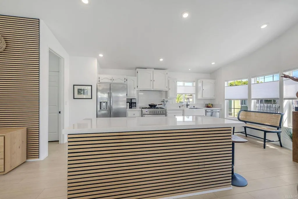 https://cdn.realtyfeed.com/cdn/127/306609196/8e6c802cad9dff14603ac7e9d3fd9023.webp