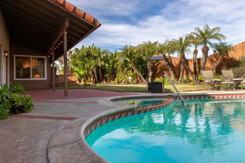 https://cdn.realtyfeed.com/cdn/127/306609267/2259144002c4f76bcac68909698107de.webp