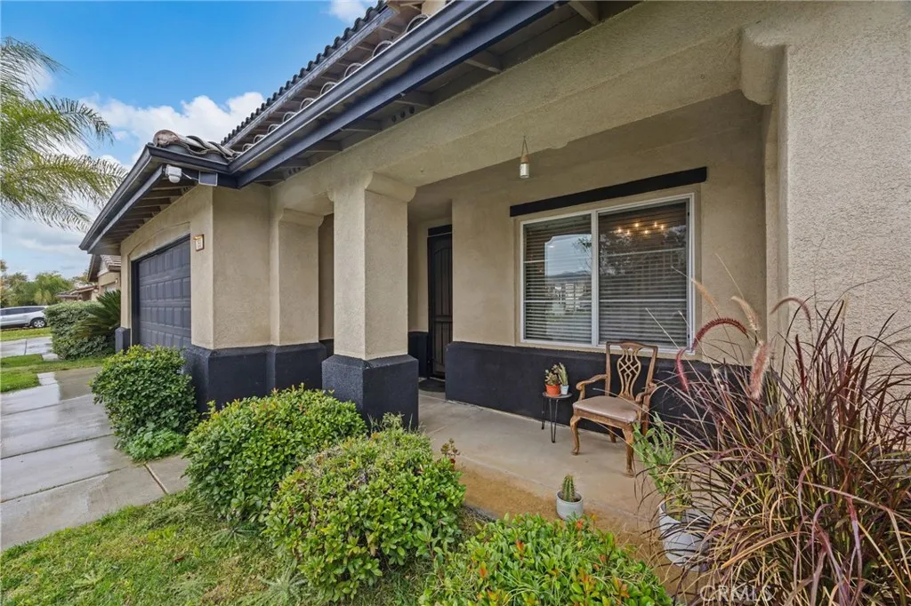 150 Saddleback Way, Perris, CA 92570 - Photo 4 of 39, Perris, CA