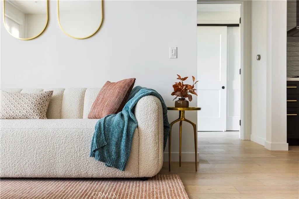 1333 S Orange Grove Avenue Unit 211, Los Angeles, CA 90019 - Photo 4 of 34, Los Angeles, CA