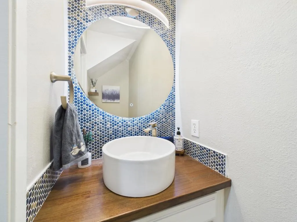 Photo #10: NDP2511622 Listing: Photo #10