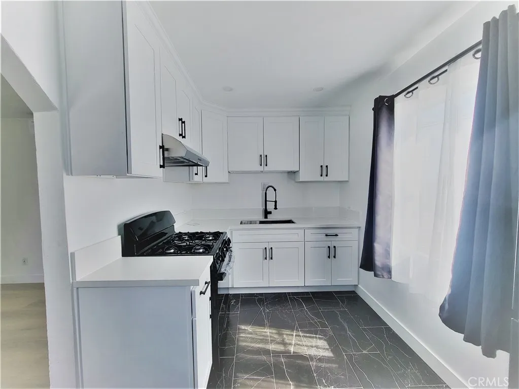 1970 Saint Louis Avenue, Signal Hill, CA 90755