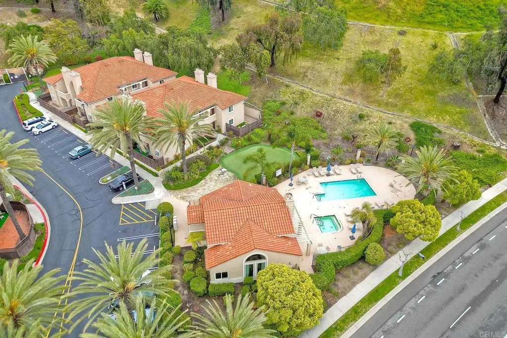 https://cdn.realtyfeed.com/cdn/127/306609489/37b2707e7278e3d4ab9cdae678677ae8.webp