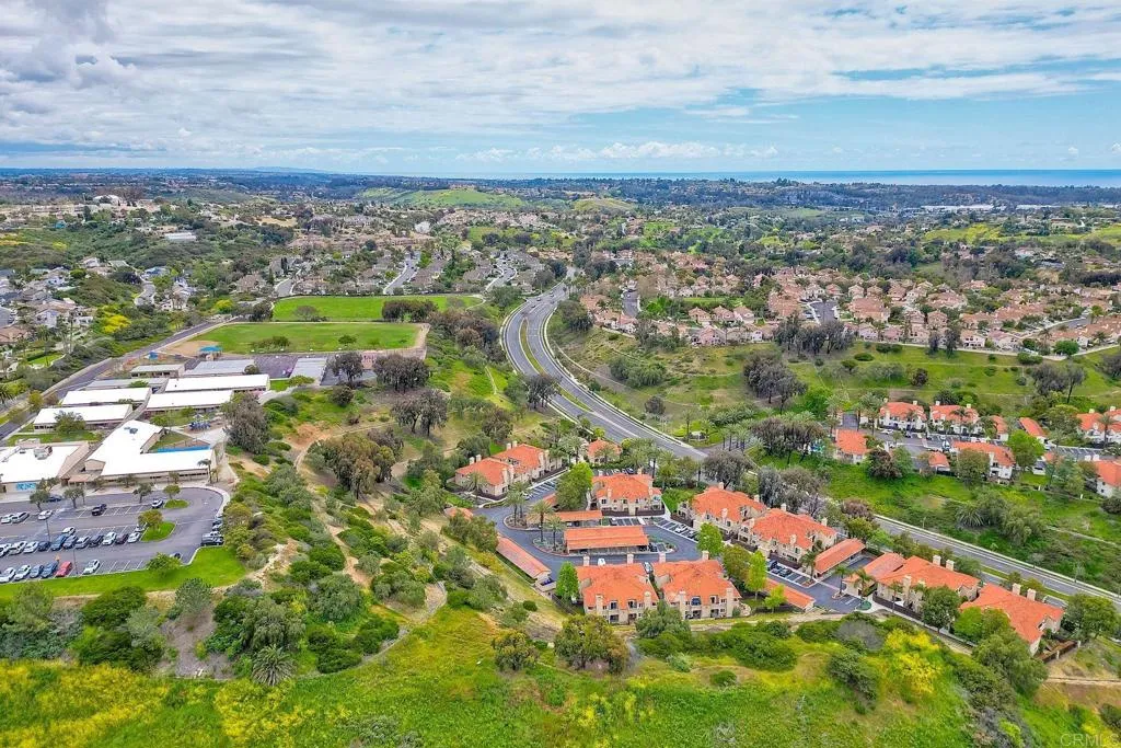 https://cdn.realtyfeed.com/cdn/127/306609489/524861ae0cedad470ce94d1ef65fcec0.webp