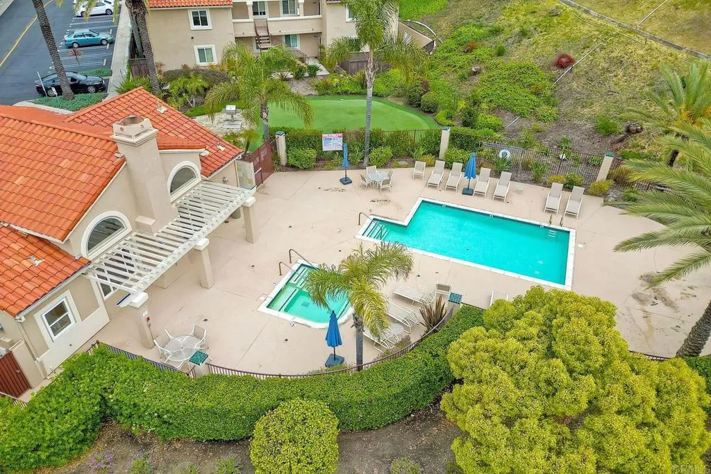 https://cdn.realtyfeed.com/cdn/127/306609489/f8f481b5cbba3c4f3806081f525bdf6e.webp