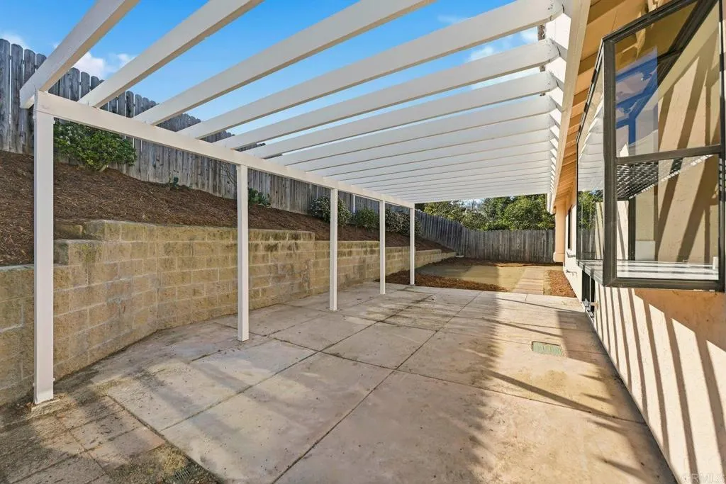https://cdn.realtyfeed.com/cdn/127/306609529/7cefbad8d9027c0b7693950ffc303ed9.webp