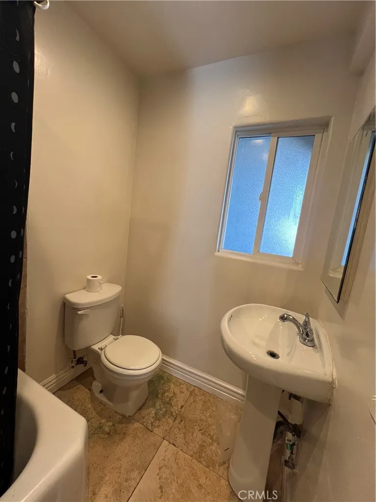 5255 Denny Ave, North Hollywood, CA, 91601