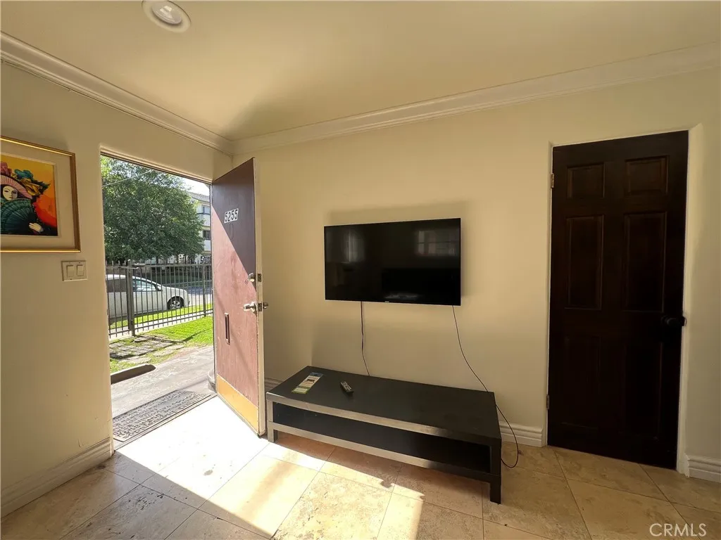 5255 Denny Ave, North Hollywood, CA, 91601