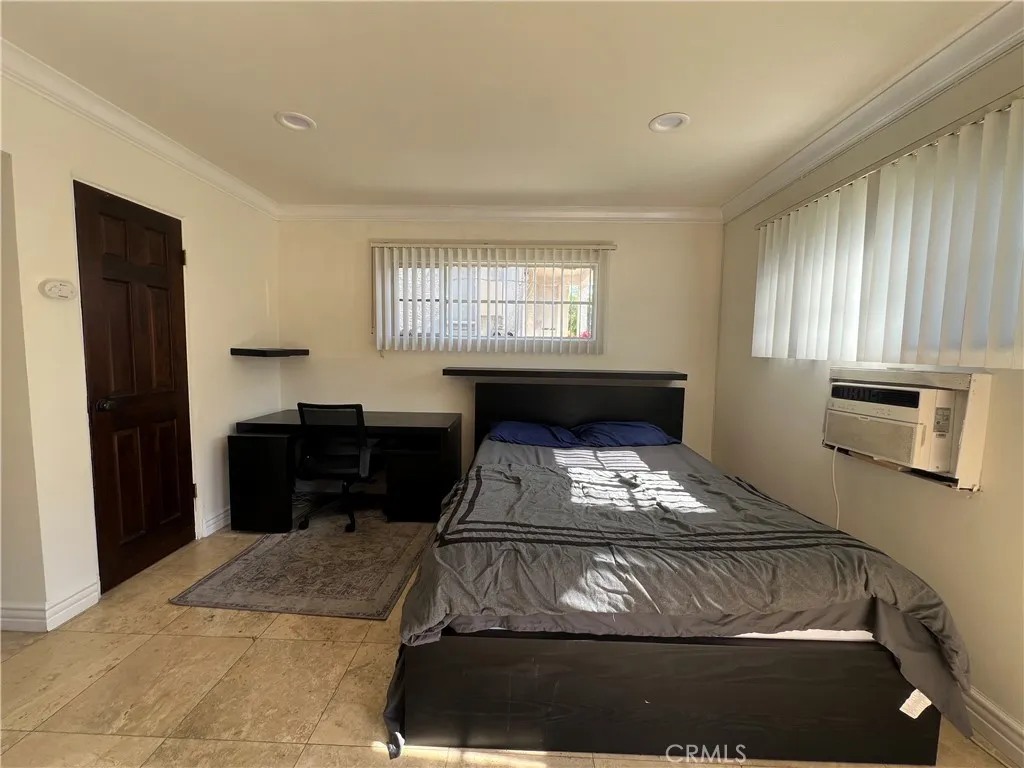 5255 Denny Ave, North Hollywood, CA, 91601