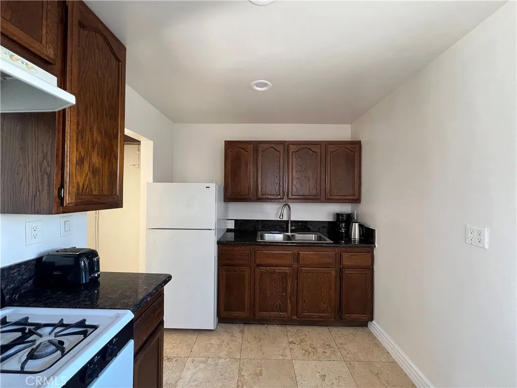 5255 Denny Ave, North Hollywood, CA, 91601