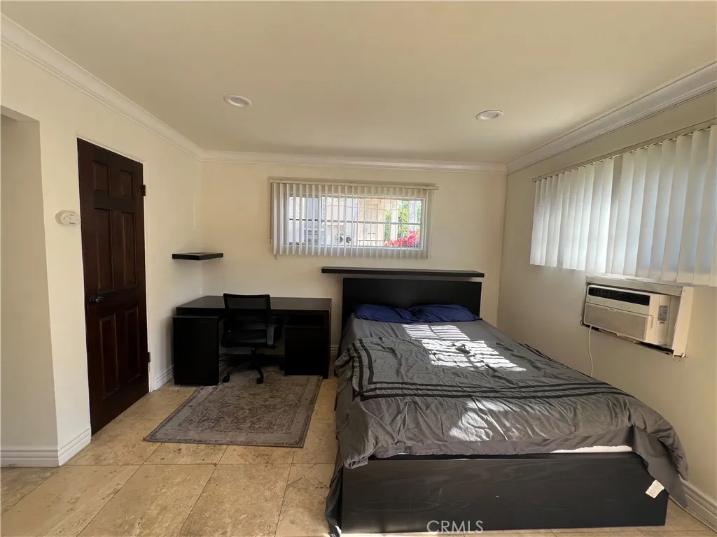 5255 Denny Ave, North Hollywood, CA, 91601