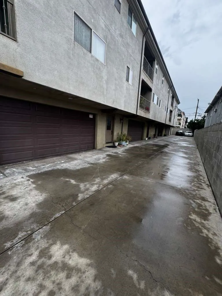 1611 W 208th Unit 3, Torrance, CA 90501 - Photo 2 of 25, Torrance, CA