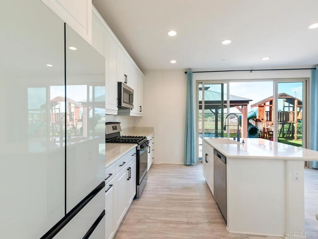 https://cdn.realtyfeed.com/cdn/127/306609616/3d76ffc6ab8e1ab4be3050b489fe8021.webp
