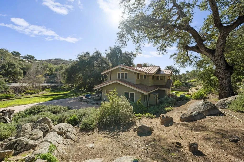 https://cdn.realtyfeed.com/cdn/127/306609648/54671f48ebf9ed0663c6695a8e0ba433.webp