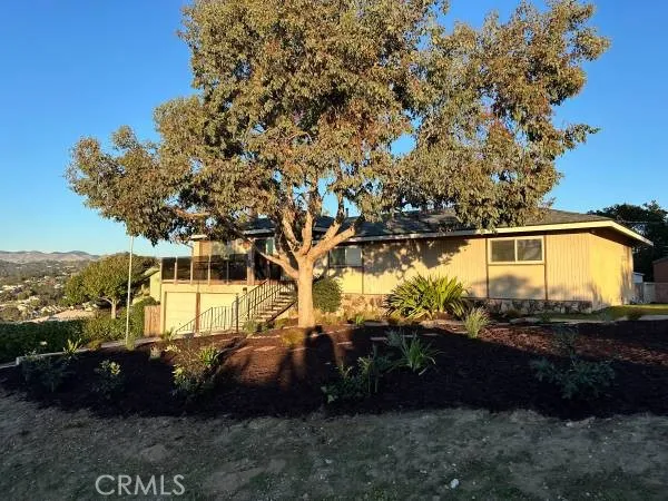 1566 Hillcrest, Arroyo Grande, CA 93420