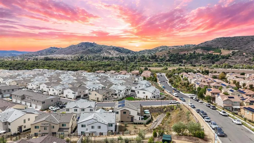 Photo #24: NDP2511635 Listing: Photo #24