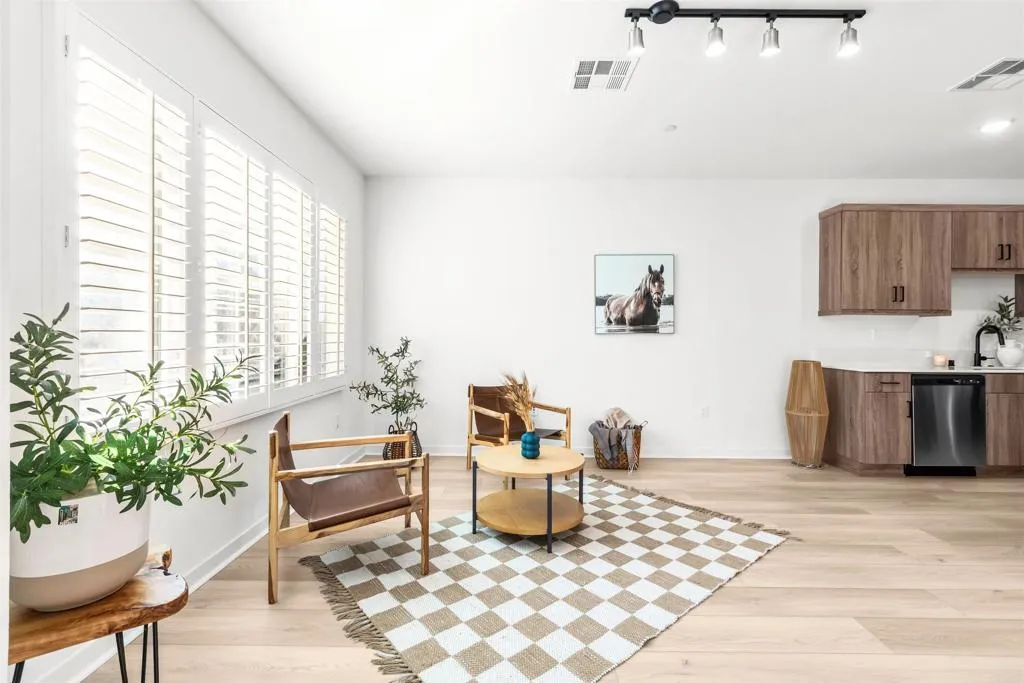 Photo #4: NDP2511635 Listing: Photo #4