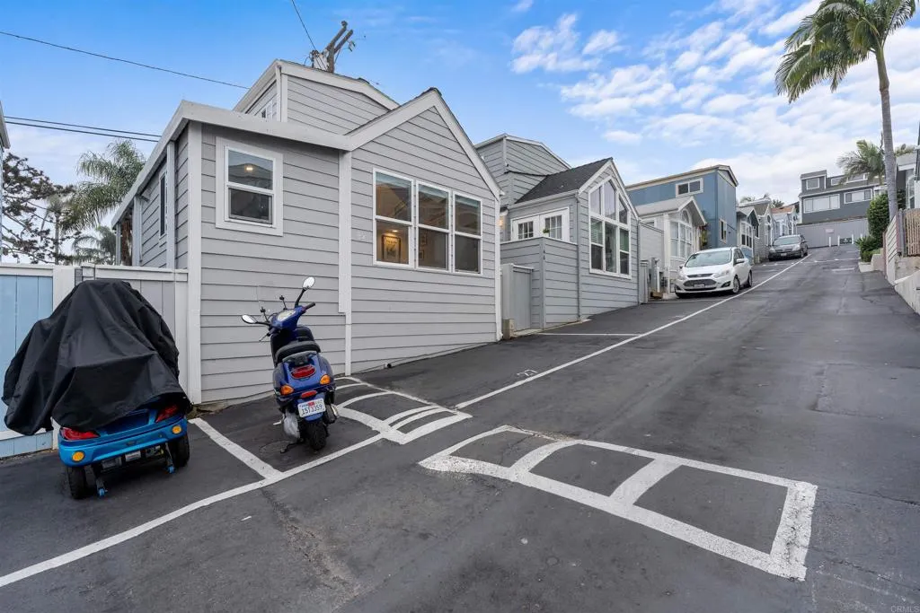 https://cdn.realtyfeed.com/cdn/127/306609710/be0acc4f26e15862a1b7a77a0a4705f9.webp