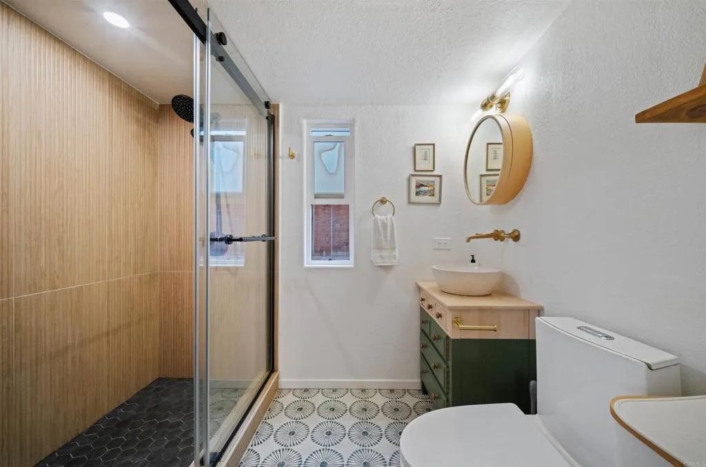 https://cdn.realtyfeed.com/cdn/127/306609710/e32fad20fb35f95943c0f1249ba93b1b.webp