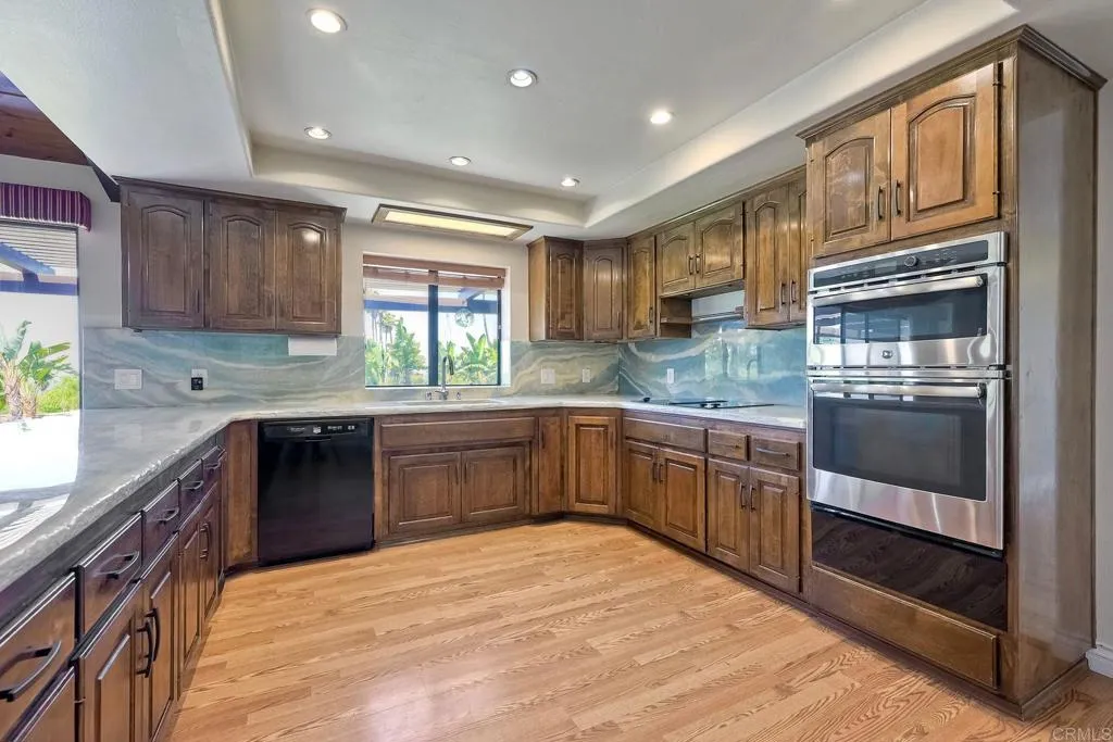 https://cdn.realtyfeed.com/cdn/127/306609736/5563846ef6a2532822494b2d67a63f07.webp