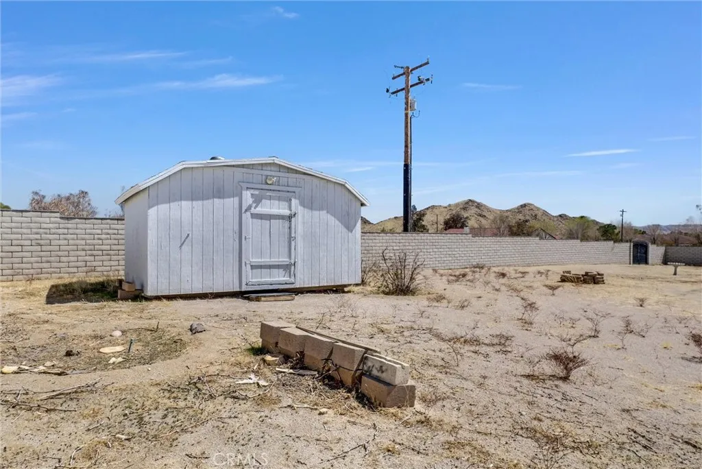 Apple Valley, CA 92307