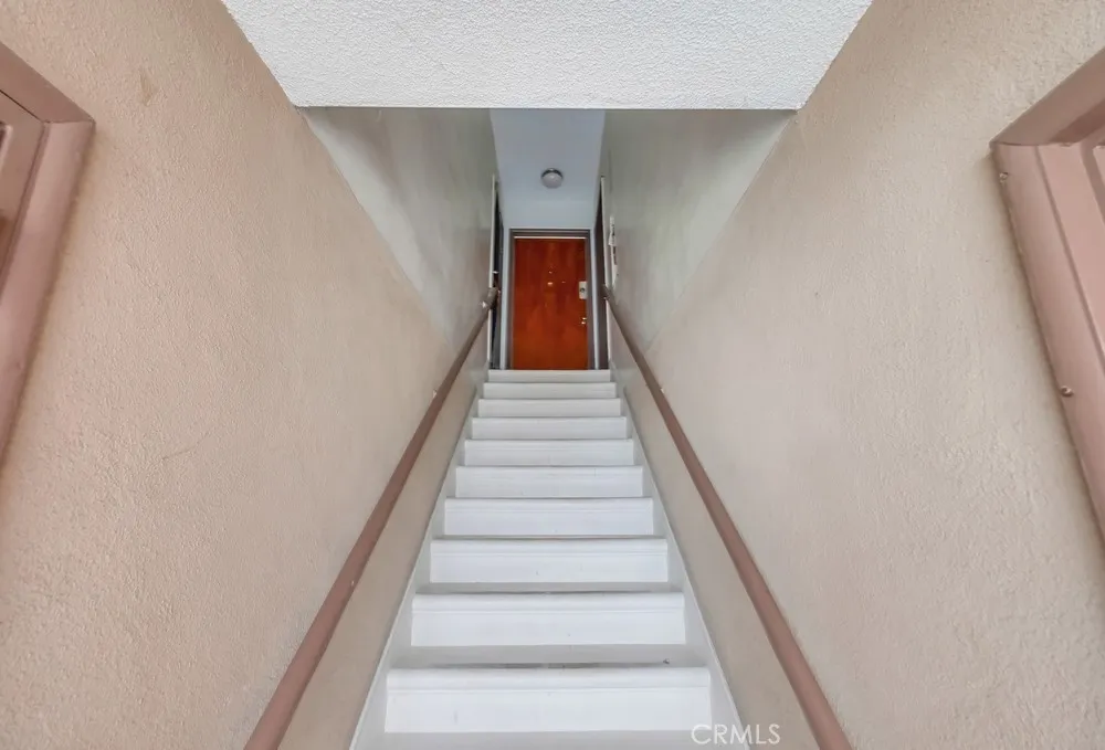 930 N Stanley Avenue Unit 9, West Hollywood, CA 90046 - Photo 3 of 17, West Hollywood, CA