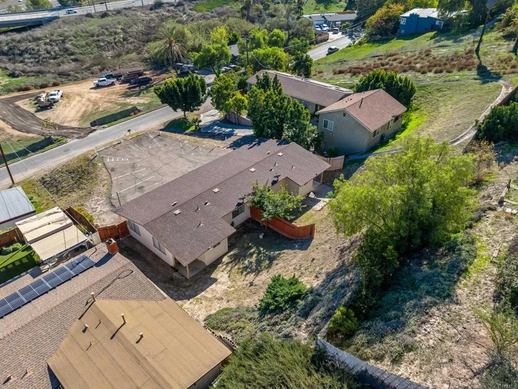 https://cdn.realtyfeed.com/cdn/127/306609781/c17ccc5087741a556b4f85c46ca86356.webp