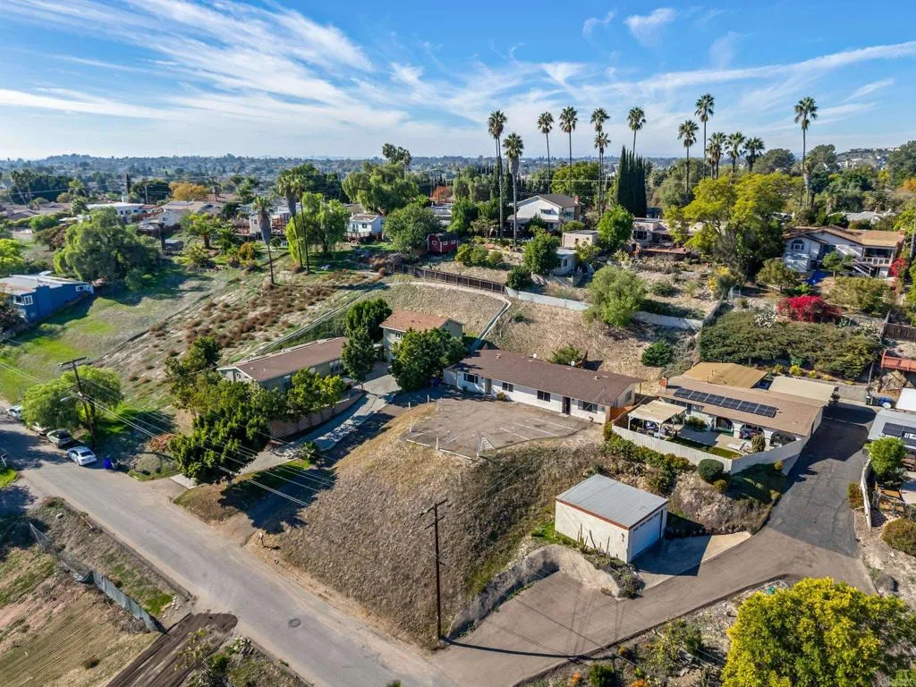 https://cdn.realtyfeed.com/cdn/127/306609781/eb75b7a8884a1acc5384ac53dd14818d.webp