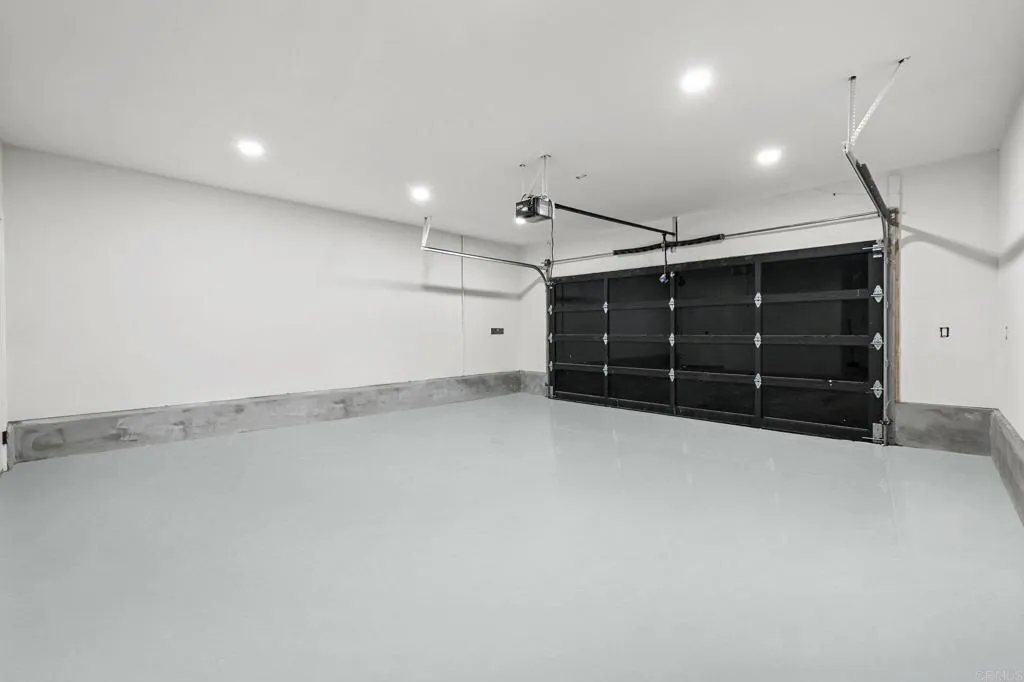 https://cdn.realtyfeed.com/cdn/127/306609782/0b192d68a2518522eb5a9b0f208c7c45.webp