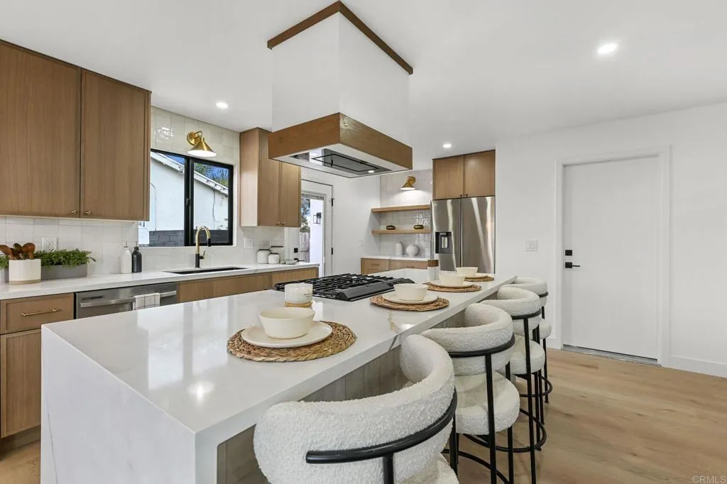 https://cdn.realtyfeed.com/cdn/127/306609782/761836da3429065930f30defb5c250f4.webp