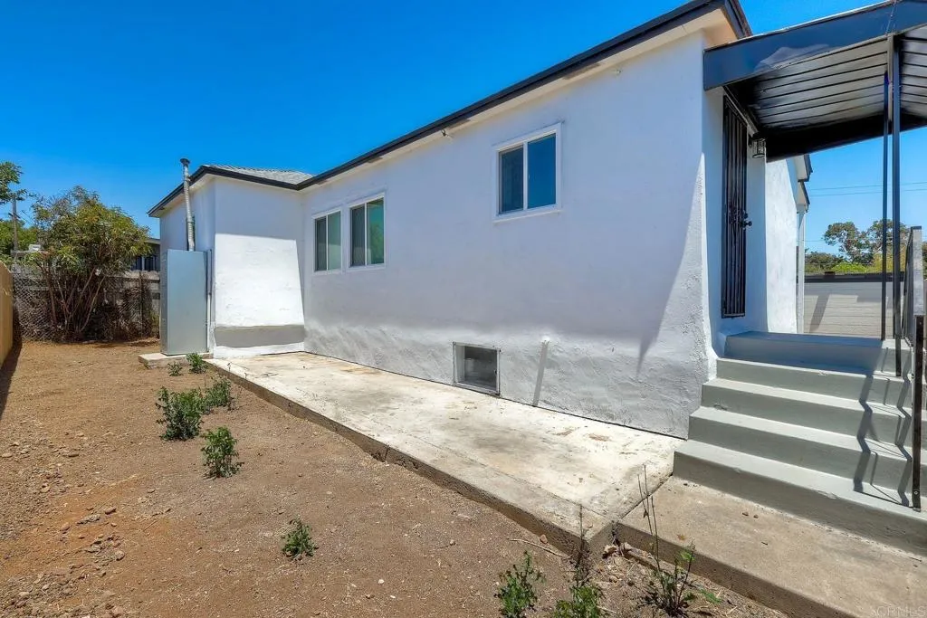 228 36th Street, San Diego, CA, 92102 228 36th Street, San Diego, CA, 92102