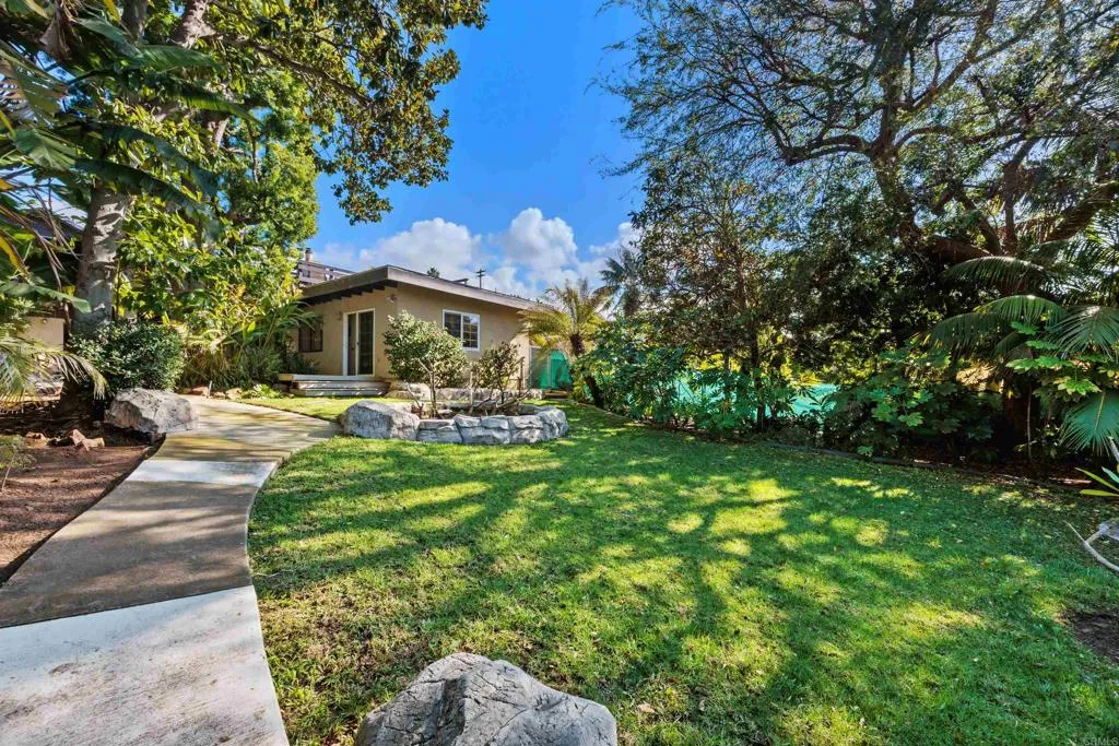 https://cdn.realtyfeed.com/cdn/127/306609796/19694d34438ede9900fb122858820415.webp