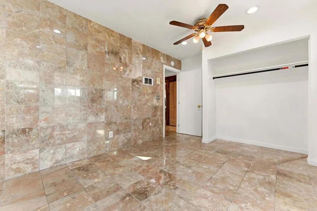 https://cdn.realtyfeed.com/cdn/127/306609817/38c8b857a665ad023566107727967997.webp