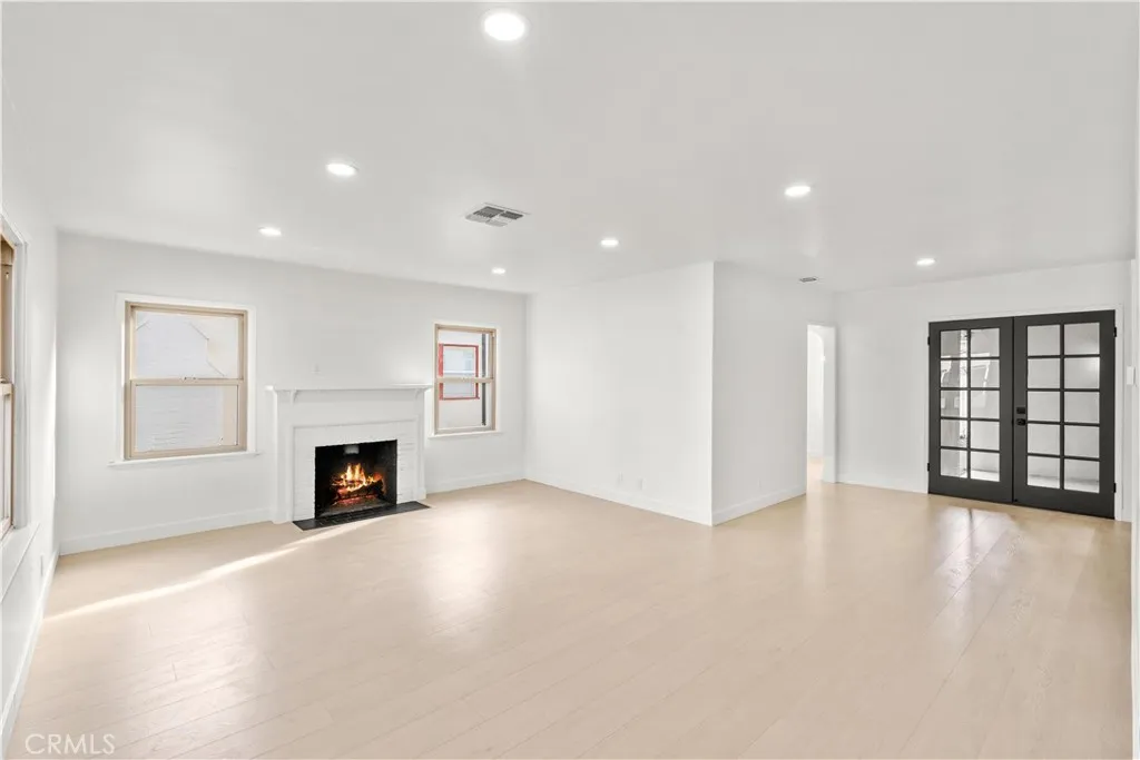 2222 11th, Sacramento, CA 95818 - Photo 4 of 42, Sacramento, CA