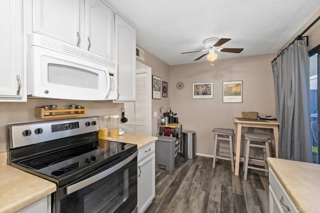 Photo #11: PTP2509341 Listing: Photo #11