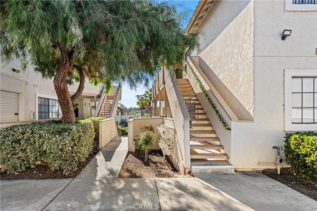 https://cdn.realtyfeed.com/cdn/127/306609973/33962a6d11af244e90ba1ce97c7d924d.webp
