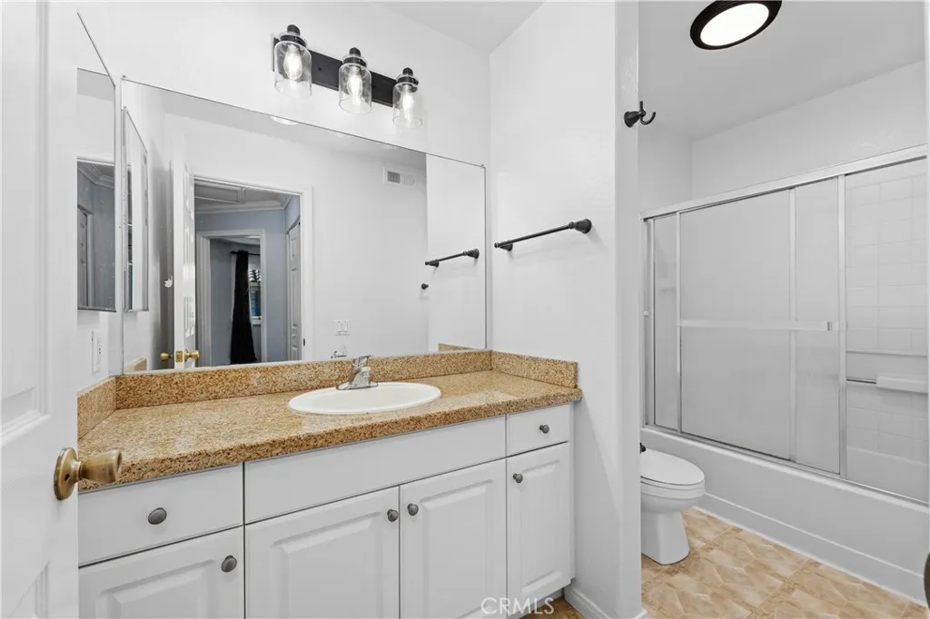 Photo #31: SR25281822 Listing: Photo #31