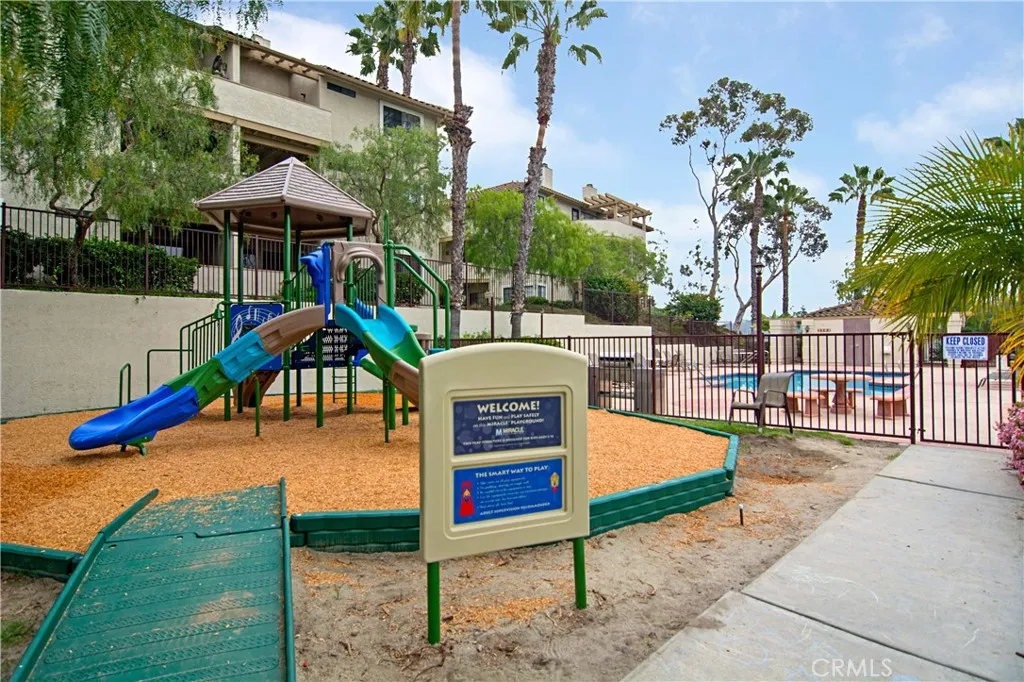 https://cdn.realtyfeed.com/cdn/127/306609973/493a8d99c000c7f9fc6911a4b8e229ab.webp