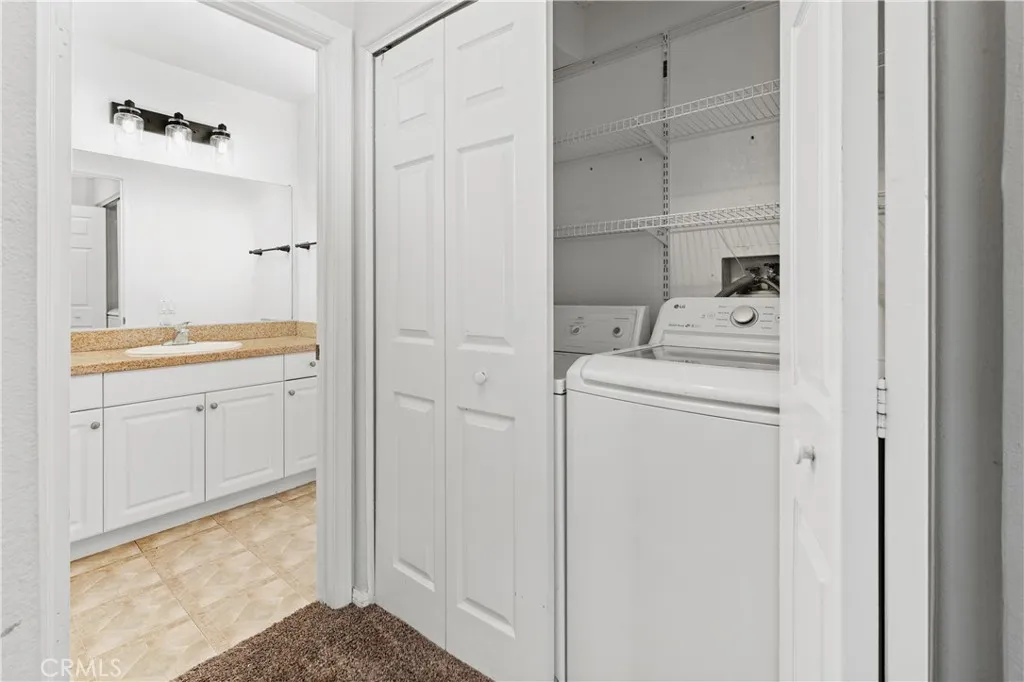 https://cdn.realtyfeed.com/cdn/127/306609973/8f300085f010a1754fe12ca0c3b269b9.webp