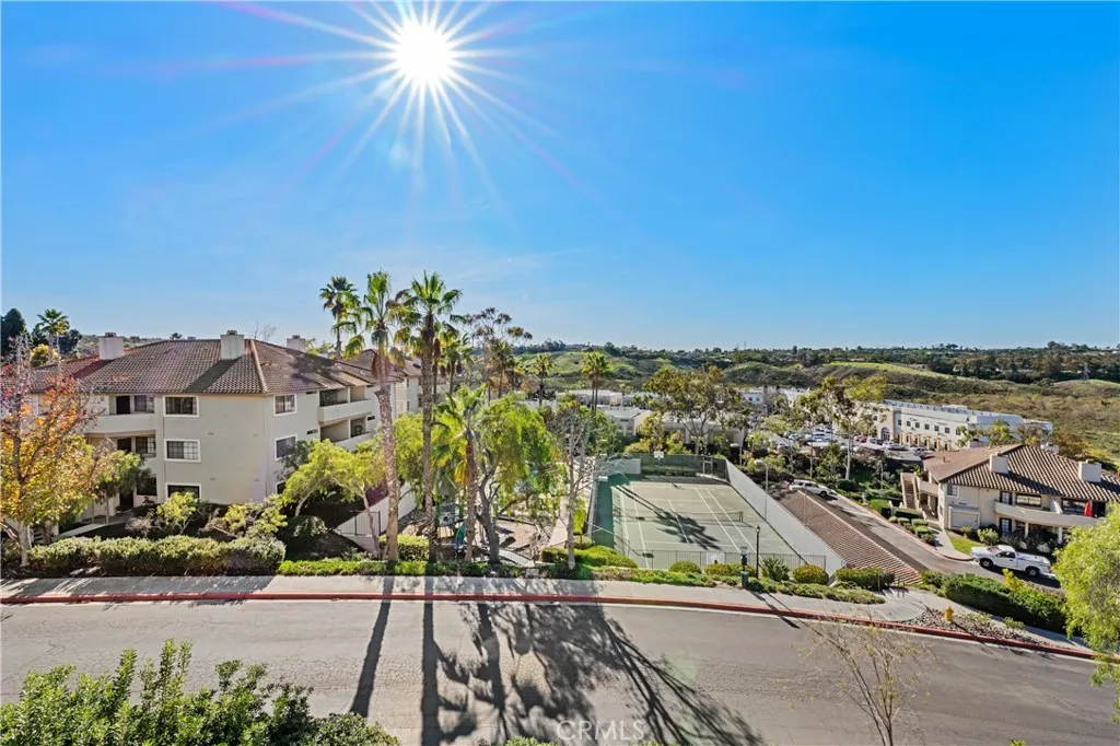 Photo #19: SR25281822 Listing: Photo #19