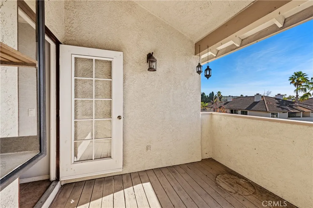 Photo #15: SR25281822 Listing: Photo #15