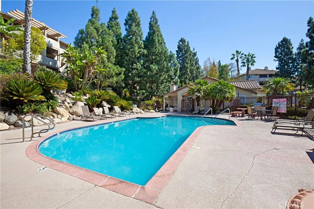 Photo #38: SR25281822 Listing: Photo #38