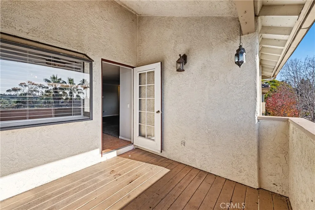 Photo #16: SR25281822 Listing: Photo #16