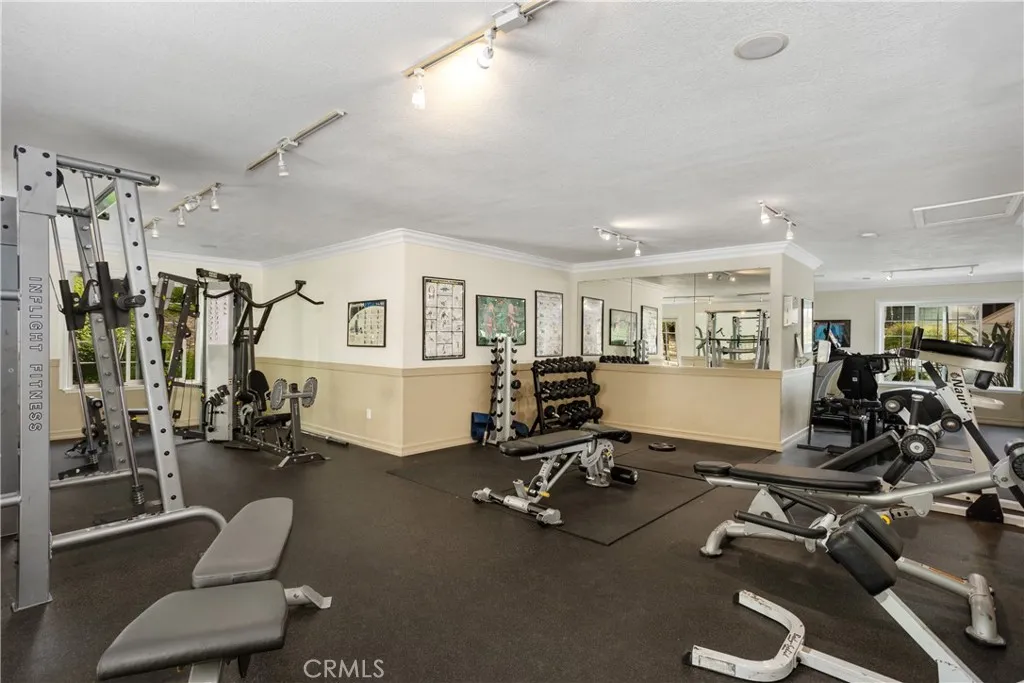 https://cdn.realtyfeed.com/cdn/127/306609973/f15d63074e171807b1595d49ba882f3a.webp