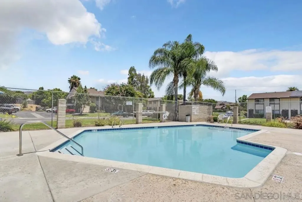 https://cdn.realtyfeed.com/cdn/127/306609979/400083761fe3014894461e58d57d766e.webp