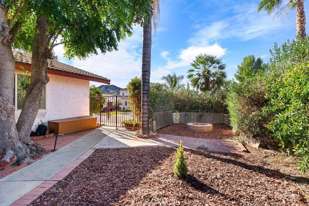 23832 Fair Weather, Canyon Lake, CA, 92587